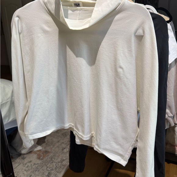 Aritzia Wilfred M Cream Long Sleeve Top Mock Neck - Picture 1 of 4